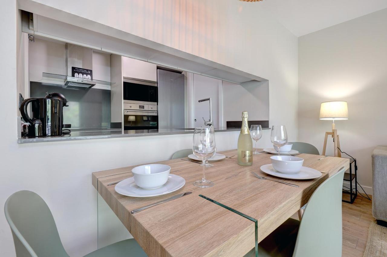 Stylish 2 Bedroom Apartment In Estepona Old Town Luaran gambar