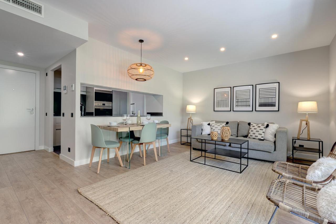 Stylish 2 Bedroom Apartment In Estepona Old Town Luaran gambar