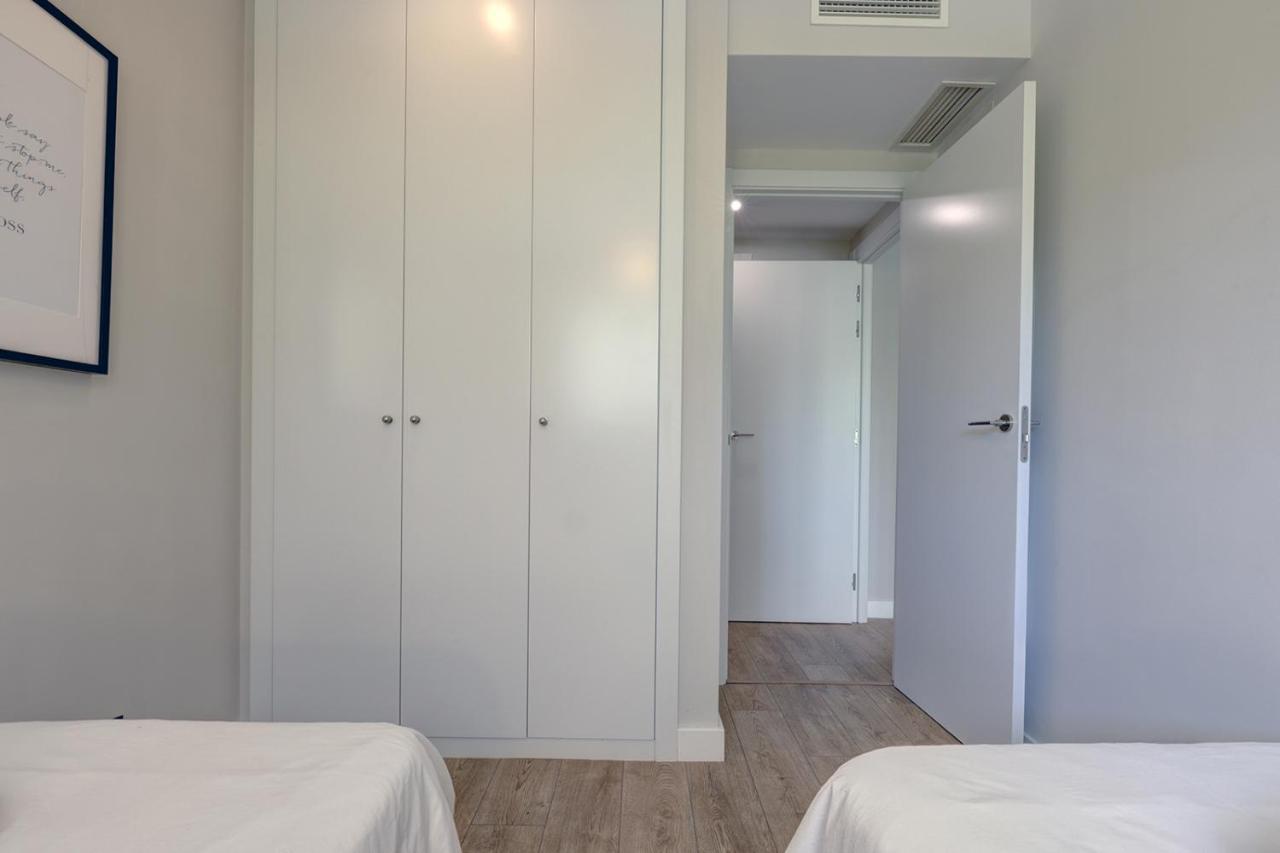Stylish 2 Bedroom Apartment In Estepona Old Town Luaran gambar