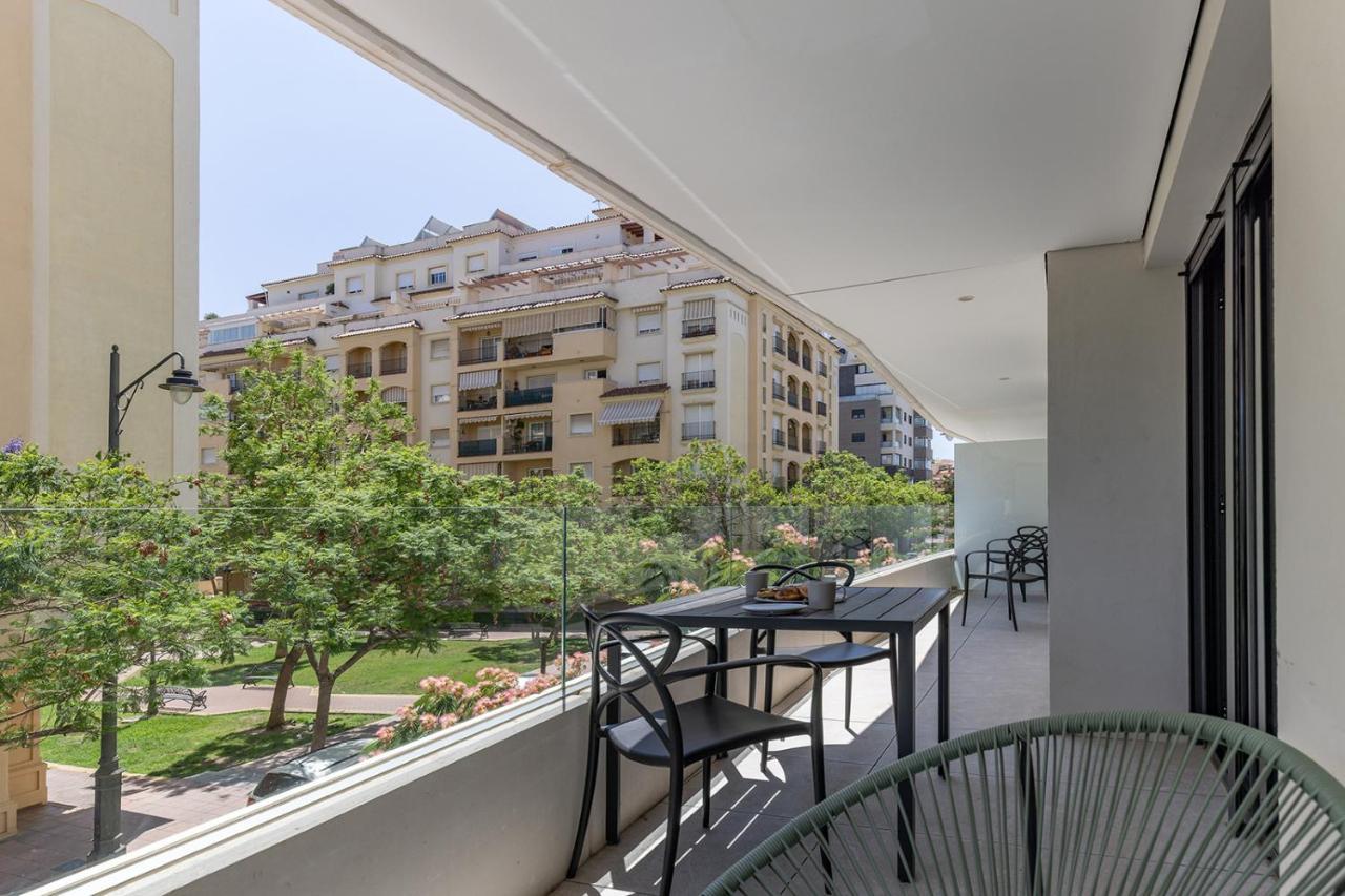 Stylish 2 Bedroom Apartment In Estepona Old Town Luaran gambar