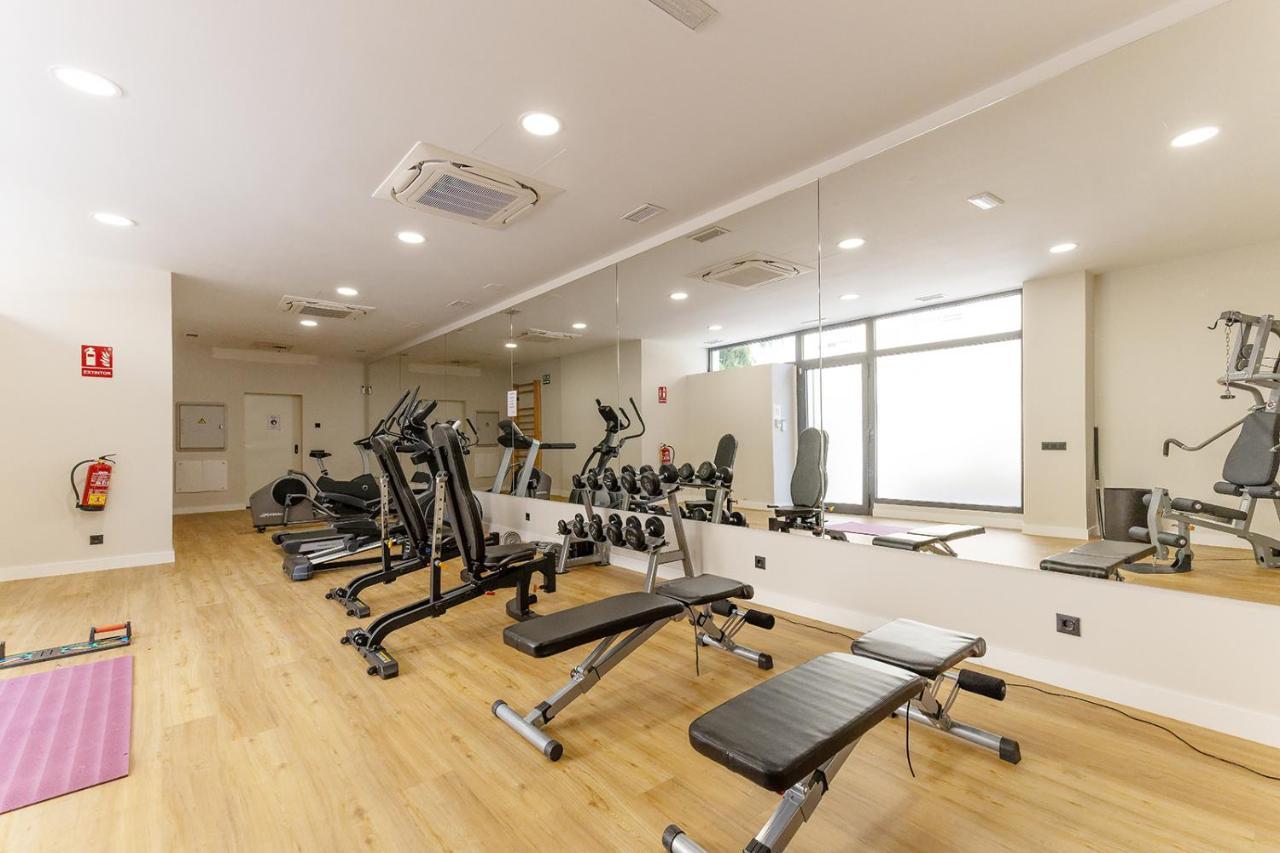Stylish 2 Bedroom Apartment In Estepona Old Town Luaran gambar