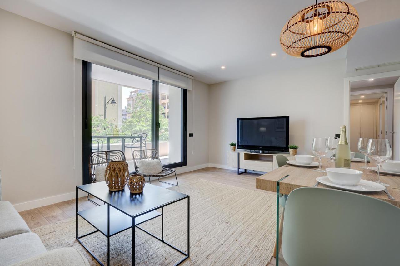 Stylish 2 Bedroom Apartment In Estepona Old Town Luaran gambar