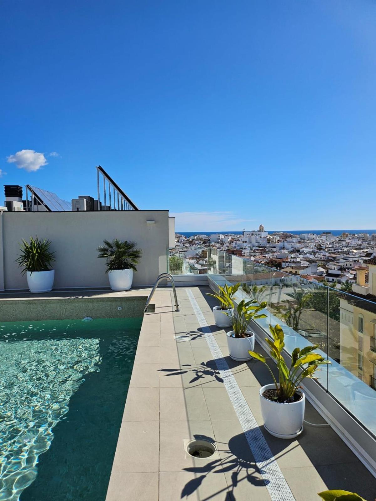 Stylish 2 Bedroom Apartment In Estepona Old Town Luaran gambar